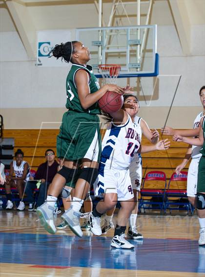 Thumbnail 2 in San Marcos vs Pacifica (Gold Coast Tournament) photogallery.
