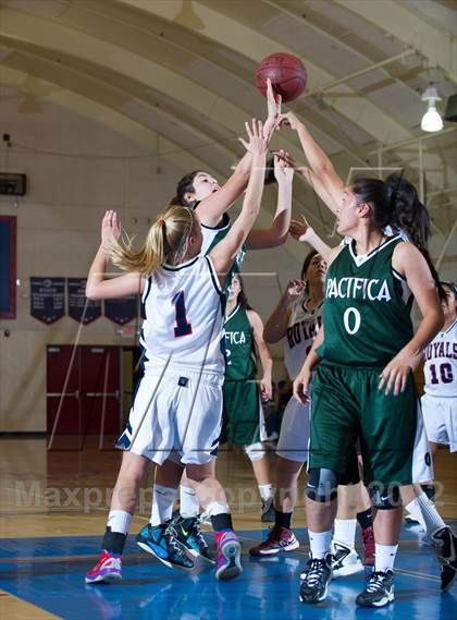 Thumbnail 1 in San Marcos vs Pacifica (Gold Coast Tournament) photogallery.