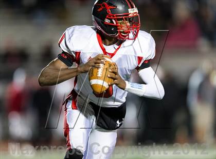 Thumbnail 2 in Franklin Regional vs Elizabeth Forward  (WPIAL Class AAA Playoffs)   photogallery.