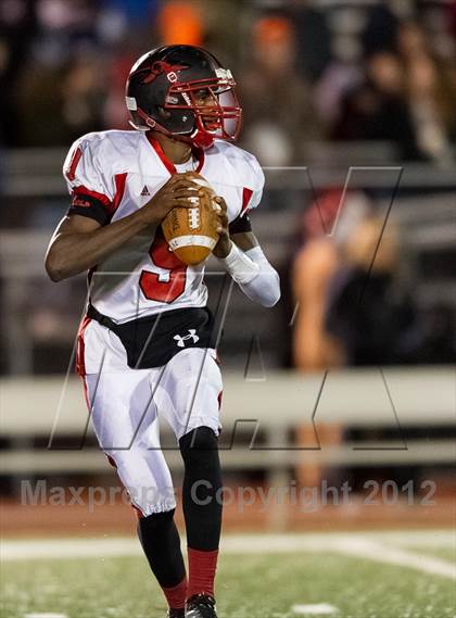 Thumbnail 1 in Franklin Regional vs Elizabeth Forward  (WPIAL Class AAA Playoffs)   photogallery.