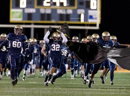 Thumbnail 1 in Franklin Regional vs Elizabeth Forward  (WPIAL Class AAA Playoffs)   photogallery.