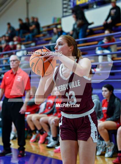 Thumbnail 3 in Glen Rose vs Perryville (Fountain Lake Christmas Classsic) photogallery.