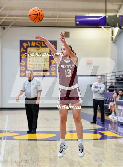 Thumbnail 1 in Glen Rose vs Perryville (Fountain Lake Christmas Classsic) photogallery.
