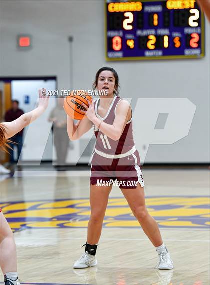 Thumbnail 3 in Glen Rose vs Perryville (Fountain Lake Christmas Classsic) photogallery.