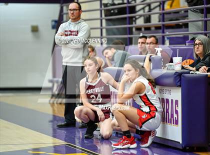 Thumbnail 2 in Glen Rose vs Perryville (Fountain Lake Christmas Classsic) photogallery.
