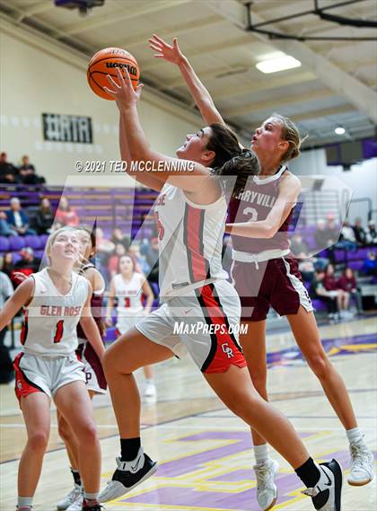 Thumbnail 3 in Glen Rose vs Perryville (Fountain Lake Christmas Classsic) photogallery.
