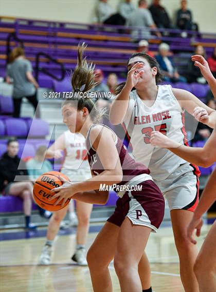 Thumbnail 2 in Glen Rose vs Perryville (Fountain Lake Christmas Classsic) photogallery.