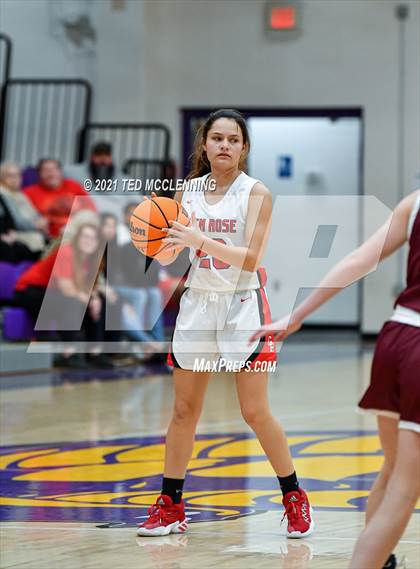 Thumbnail 1 in Glen Rose vs Perryville (Fountain Lake Christmas Classsic) photogallery.