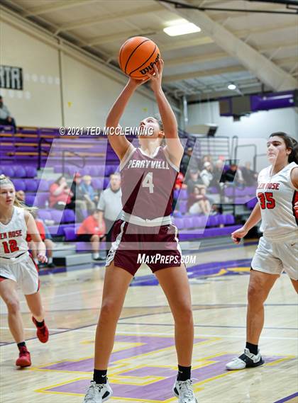 Thumbnail 2 in Glen Rose vs Perryville (Fountain Lake Christmas Classsic) photogallery.