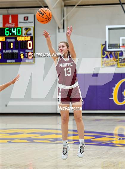 Thumbnail 3 in Glen Rose vs Perryville (Fountain Lake Christmas Classsic) photogallery.