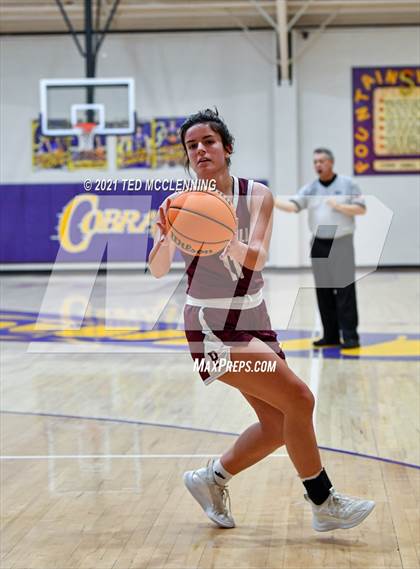 Thumbnail 3 in Glen Rose vs Perryville (Fountain Lake Christmas Classsic) photogallery.