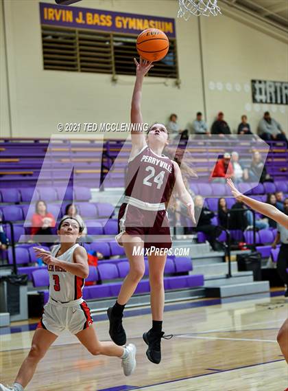 Thumbnail 1 in Glen Rose vs Perryville (Fountain Lake Christmas Classsic) photogallery.