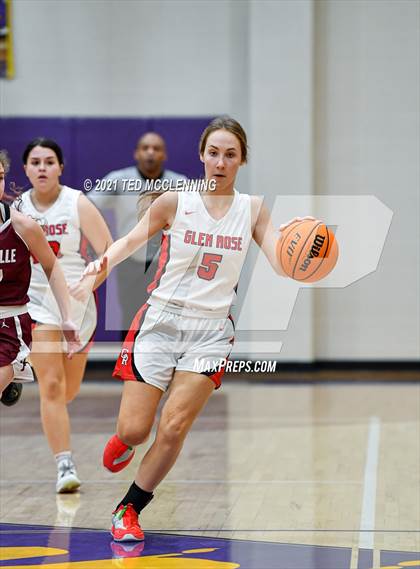 Thumbnail 1 in Glen Rose vs Perryville (Fountain Lake Christmas Classsic) photogallery.