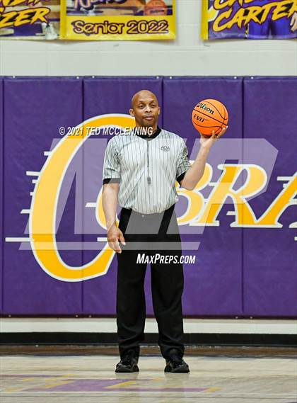 Thumbnail 2 in Glen Rose vs Perryville (Fountain Lake Christmas Classsic) photogallery.