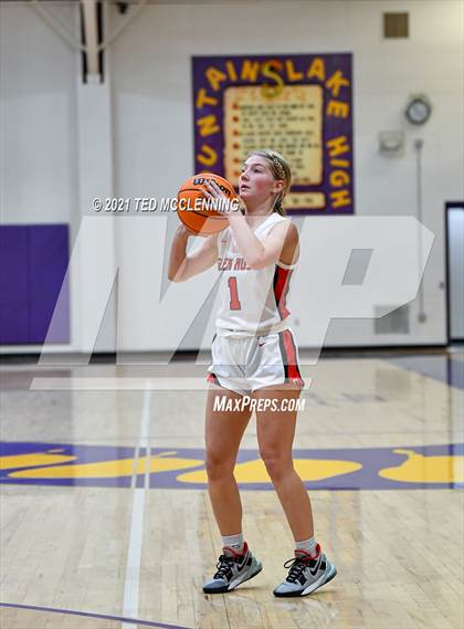 Thumbnail 3 in Glen Rose vs Perryville (Fountain Lake Christmas Classsic) photogallery.