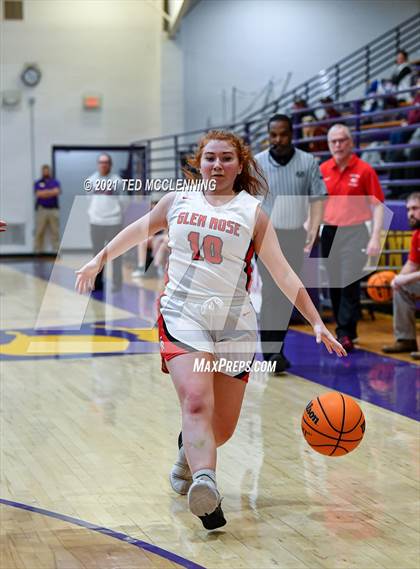 Thumbnail 3 in Glen Rose vs Perryville (Fountain Lake Christmas Classsic) photogallery.