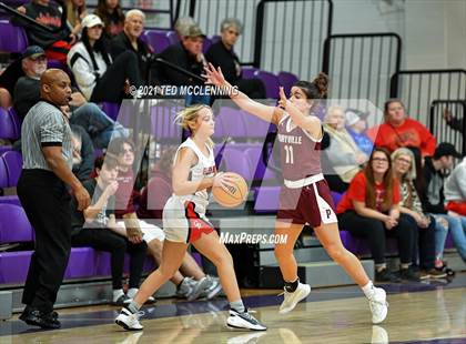 Thumbnail 3 in Glen Rose vs Perryville (Fountain Lake Christmas Classsic) photogallery.