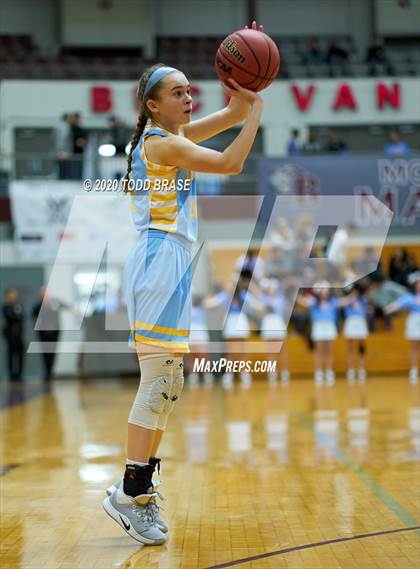 Thumbnail 1 in Jefferson County @ Dobyns-Bennett photogallery.