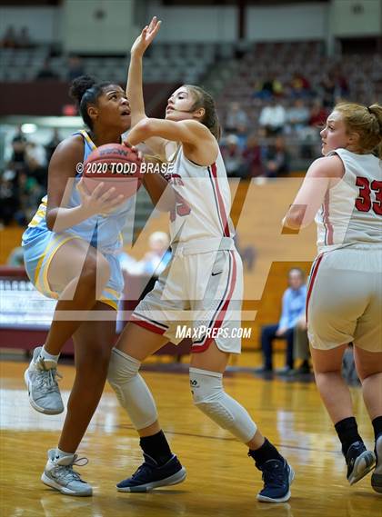 Thumbnail 3 in Jefferson County @ Dobyns-Bennett photogallery.