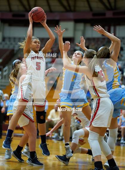 Thumbnail 1 in Jefferson County @ Dobyns-Bennett photogallery.