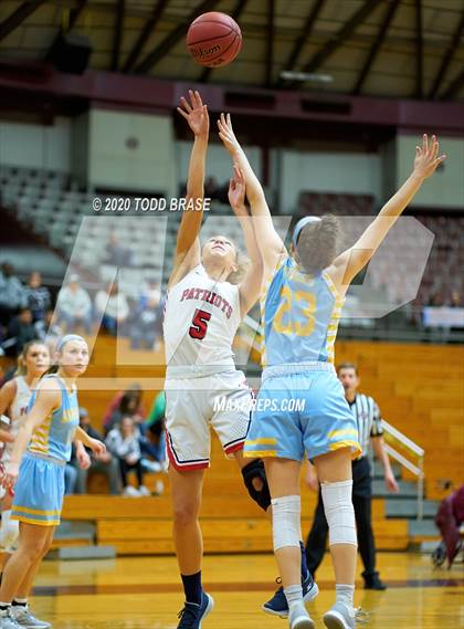 Thumbnail 3 in Jefferson County @ Dobyns-Bennett photogallery.