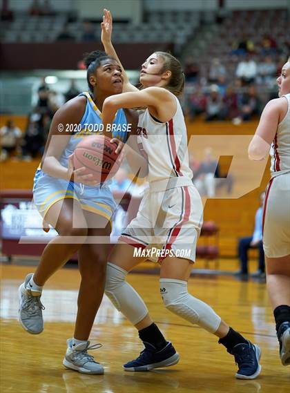 Thumbnail 2 in Jefferson County @ Dobyns-Bennett photogallery.