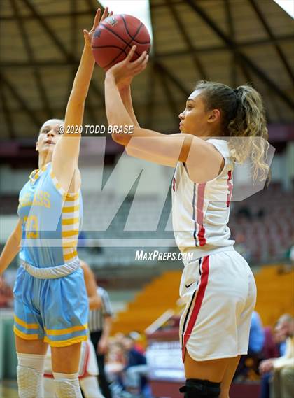 Thumbnail 2 in Jefferson County @ Dobyns-Bennett photogallery.