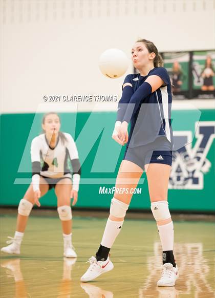 Thumbnail 3 in Chantilly @ Woodgrove photogallery.