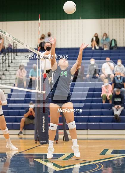 Thumbnail 3 in Chantilly @ Woodgrove photogallery.
