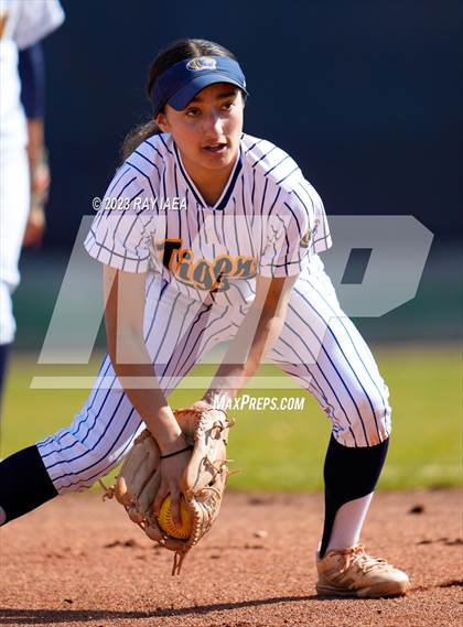 Thumbnail 1 in Woodcreek @ Inderkum photogallery.
