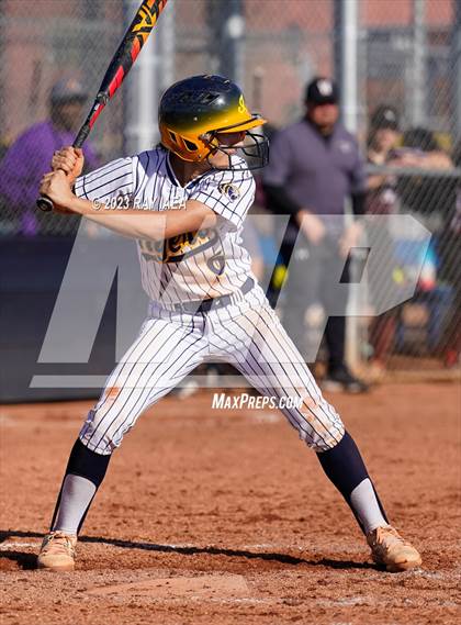 Thumbnail 1 in Woodcreek @ Inderkum photogallery.