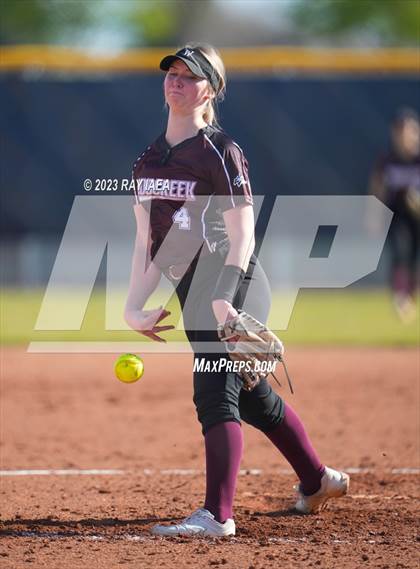 Thumbnail 3 in Woodcreek @ Inderkum photogallery.