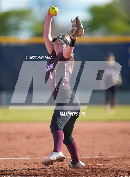 Thumbnail 2 in Woodcreek @ Inderkum photogallery.