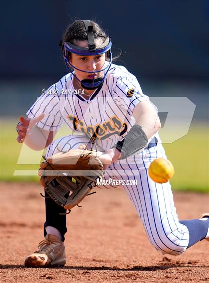 Thumbnail 2 in Woodcreek @ Inderkum photogallery.