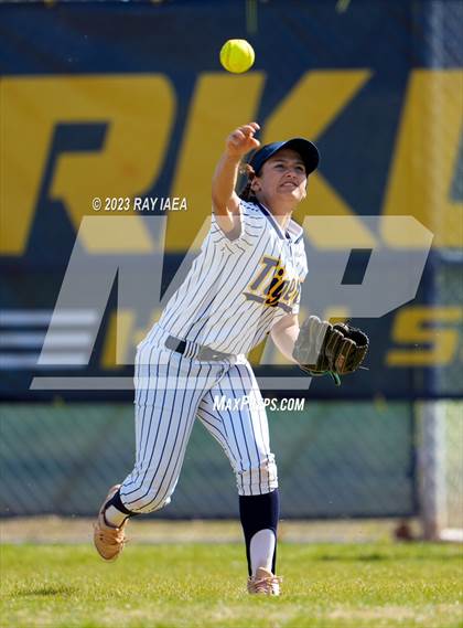 Thumbnail 1 in Woodcreek @ Inderkum photogallery.