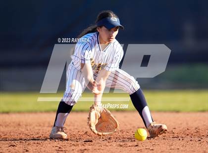 Thumbnail 3 in Woodcreek @ Inderkum photogallery.