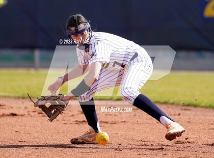 Thumbnail 3 in Woodcreek @ Inderkum photogallery.