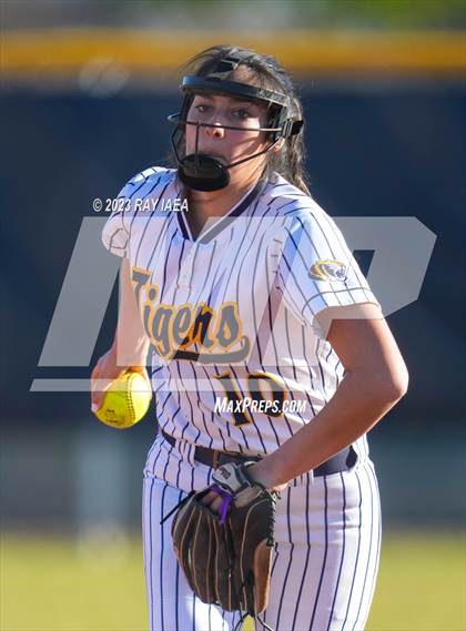 Thumbnail 2 in Woodcreek @ Inderkum photogallery.