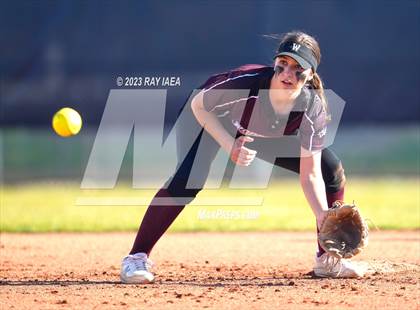 Thumbnail 1 in Woodcreek @ Inderkum photogallery.