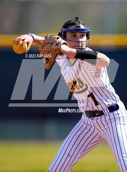 Thumbnail 2 in Woodcreek @ Inderkum photogallery.
