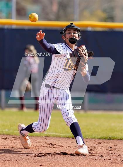 Thumbnail 1 in Woodcreek @ Inderkum photogallery.