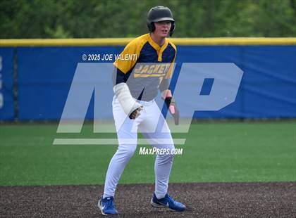 Thumbnail 1 in Oneonta vs. Medina photogallery.