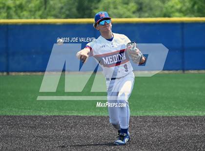 Thumbnail 3 in Oneonta vs. Medina photogallery.