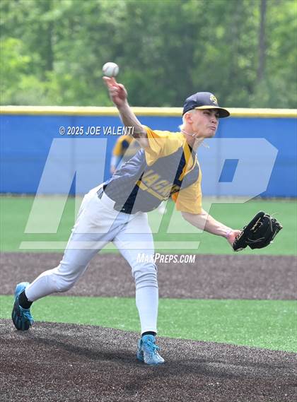 Thumbnail 2 in Oneonta vs. Medina photogallery.