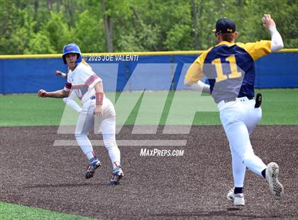 Thumbnail 1 in Oneonta vs. Medina photogallery.