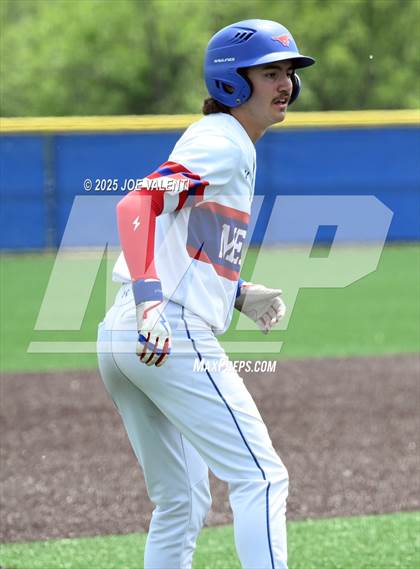 Thumbnail 1 in Oneonta vs. Medina photogallery.