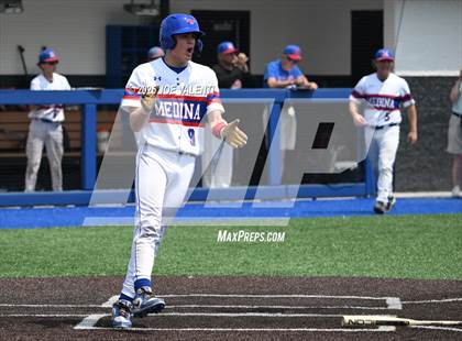 Thumbnail 2 in Oneonta vs. Medina photogallery.