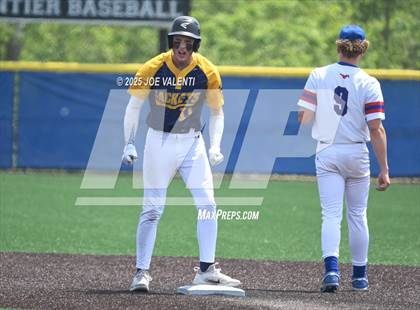 Thumbnail 1 in Oneonta vs. Medina photogallery.