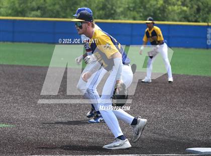 Thumbnail 2 in Oneonta vs. Medina photogallery.