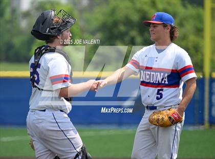Thumbnail 3 in Oneonta vs. Medina photogallery.